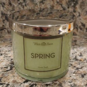 White Barn 4oz Spring Candle